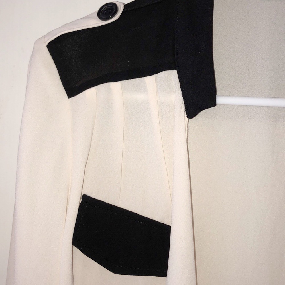 NWOT forever21 drape blouse - Picture 3 of 3